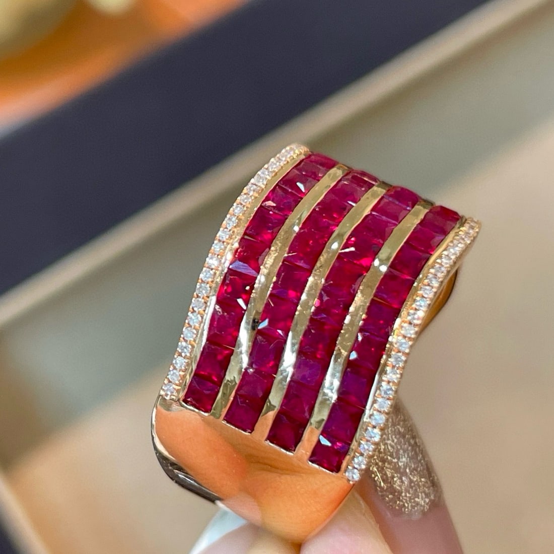 14k Gold 4.7 Ct Natural Ruby & Diamond Ring - 5