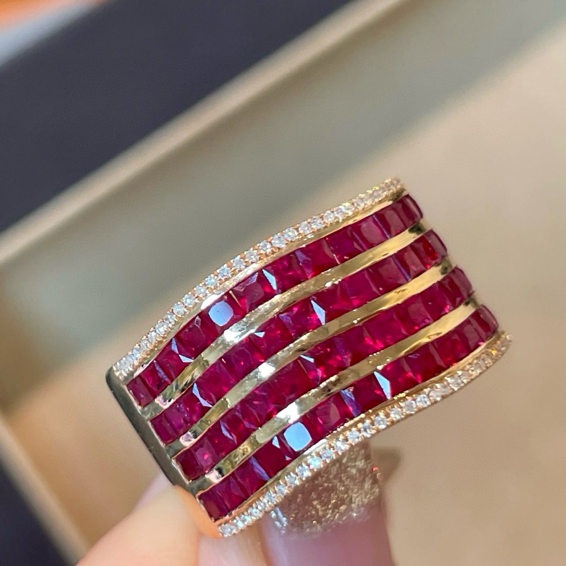 14k Gold 4.7 Ct Natural Ruby & Diamond Ring - 6