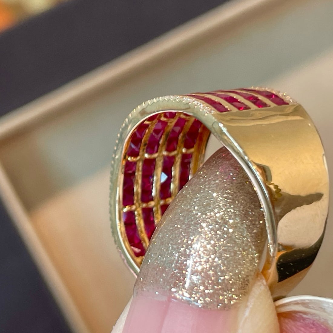 14k Gold 4.7 Ct Natural Ruby & Diamond Ring - 8