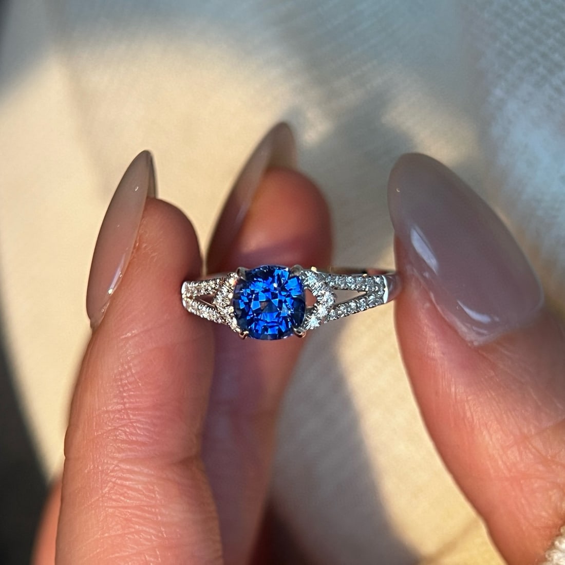 14k Gold 1.48 Ctw Natural Sapphire & Diamond Ring: Ref:231088418 // gold content:14k gold // ring size:7. 25us // // main gemstone:sapphire // shape:cushion // carat weight:1. 36ct // color:blue // treatment:natural // // adjacent gemstone 2 :