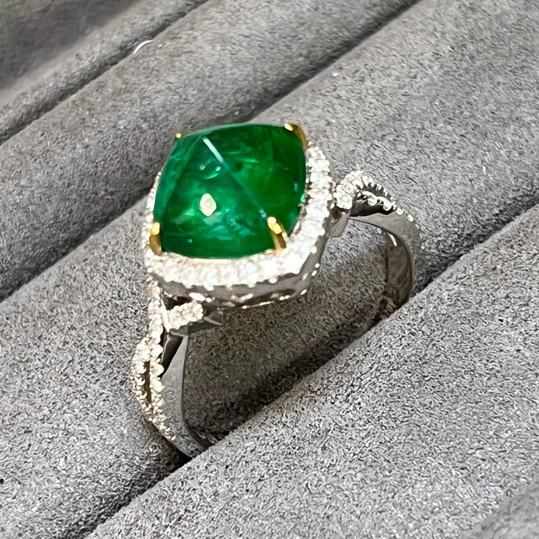 14k Gold 4.04 Ctw Vivid Green Natural Emerald & Diamond Ring - 3
