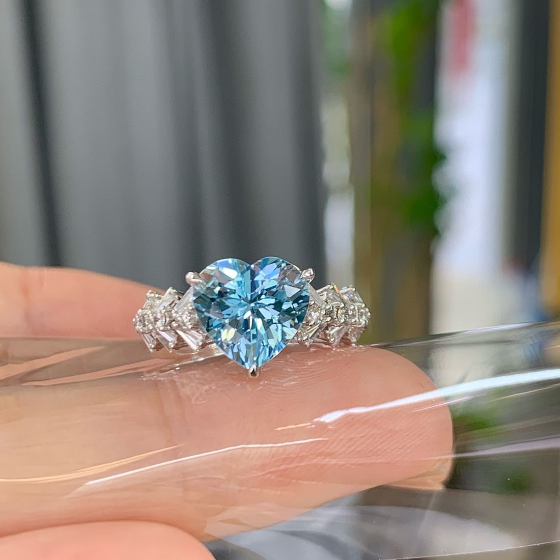 14k Gold 2.75 Ctw Natural Aquamarine & Diamond Ring - 5