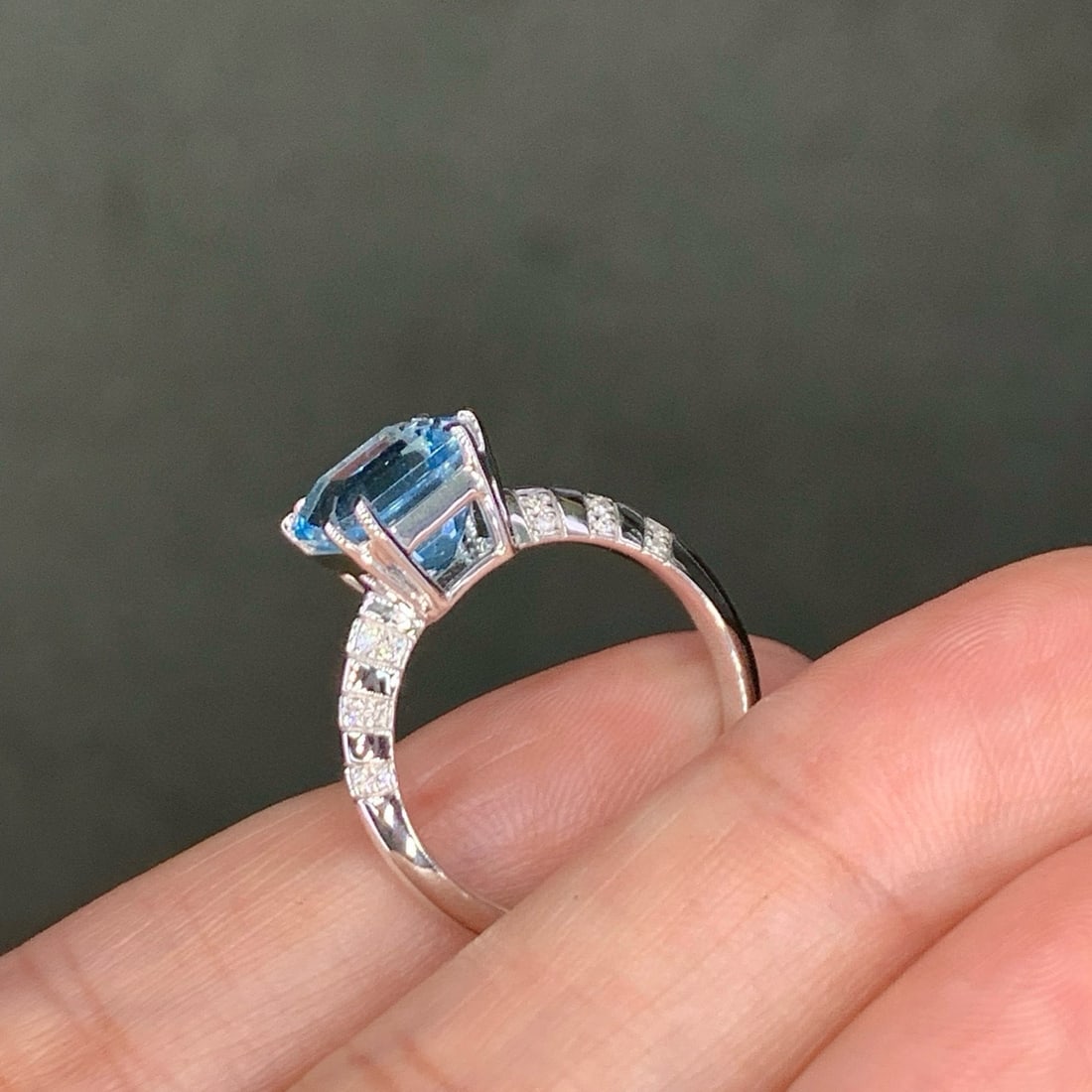 14k Gold 2.99 Ctw Natural Aquamarine & Diamond Ring - 4