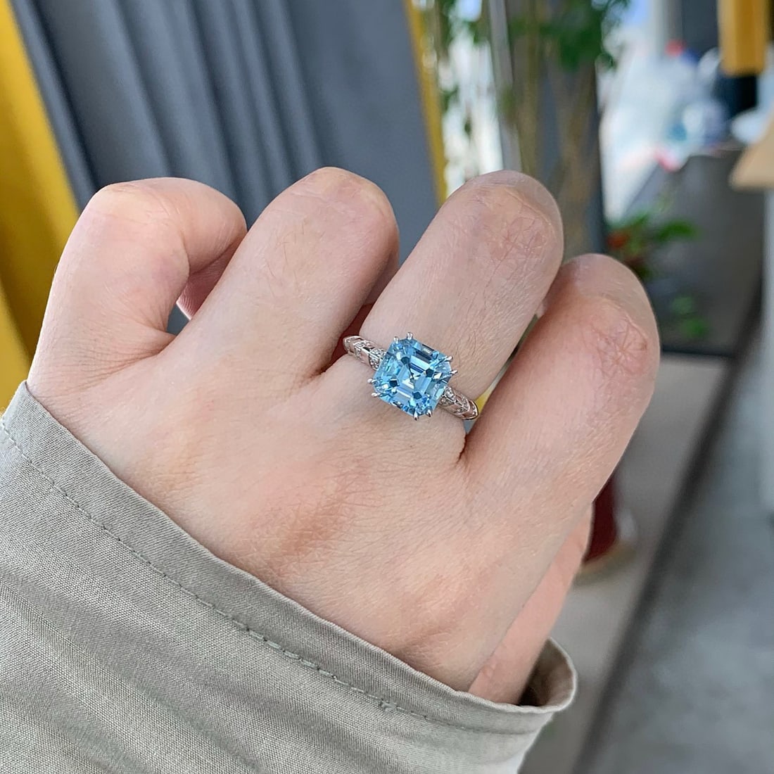 14k Gold 2.99 Ctw Natural Aquamarine & Diamond Ring - 6