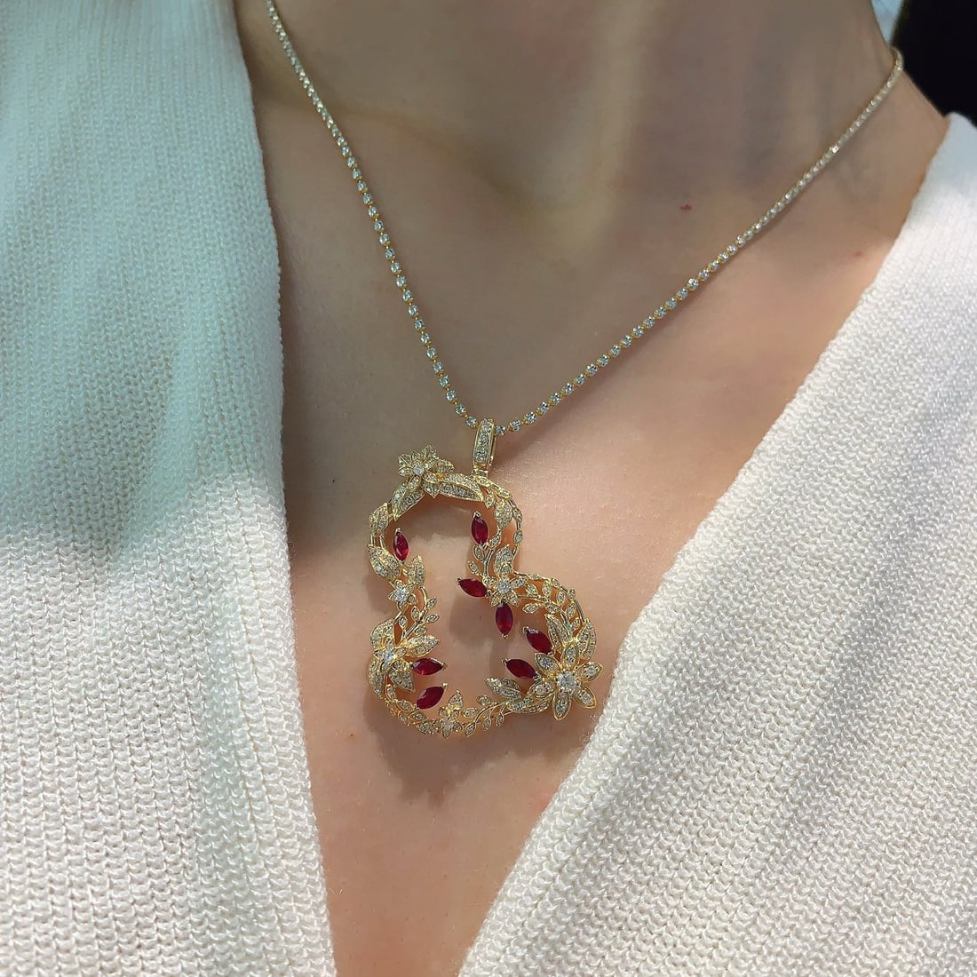 14k Gold 1.67 Ctw Natural Ruby & Diamond Pendant( Without Chain ) - 3