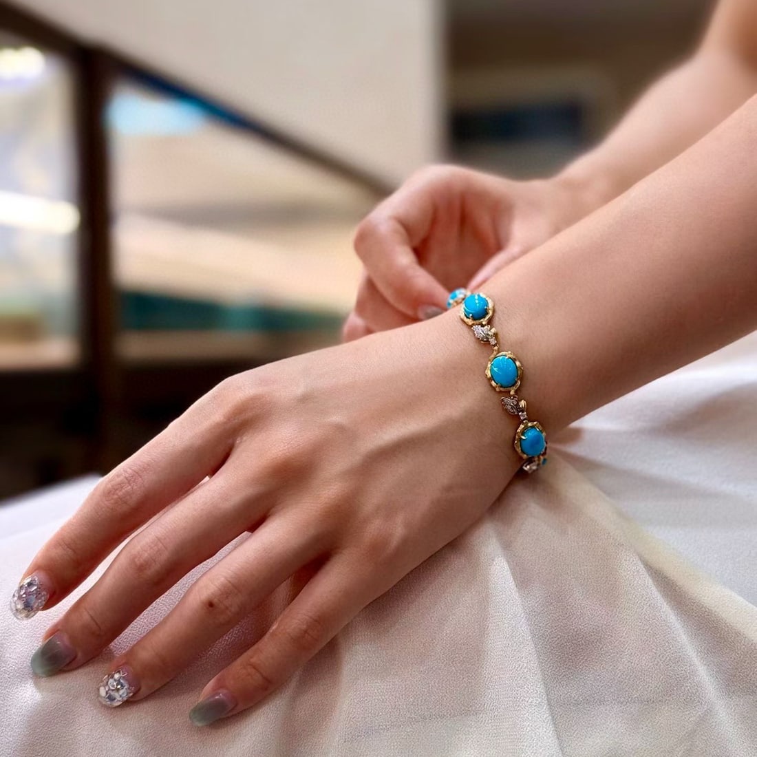 14k Gold 10.64 Ctw Natural Blue Turquoise & Diamond Bracelet - 3