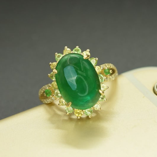 14k Gold 5.11 Ctw Vivid Green Natural Emerald & Diamond Ring: Ref:231089021 // gold content:14k gold // ring size:7. 25us // // main gemstone:emerald // shape:oval // carat weight:5. 02ct // color:vivid green // treatment:natural // // adjacent gemstone 2 :