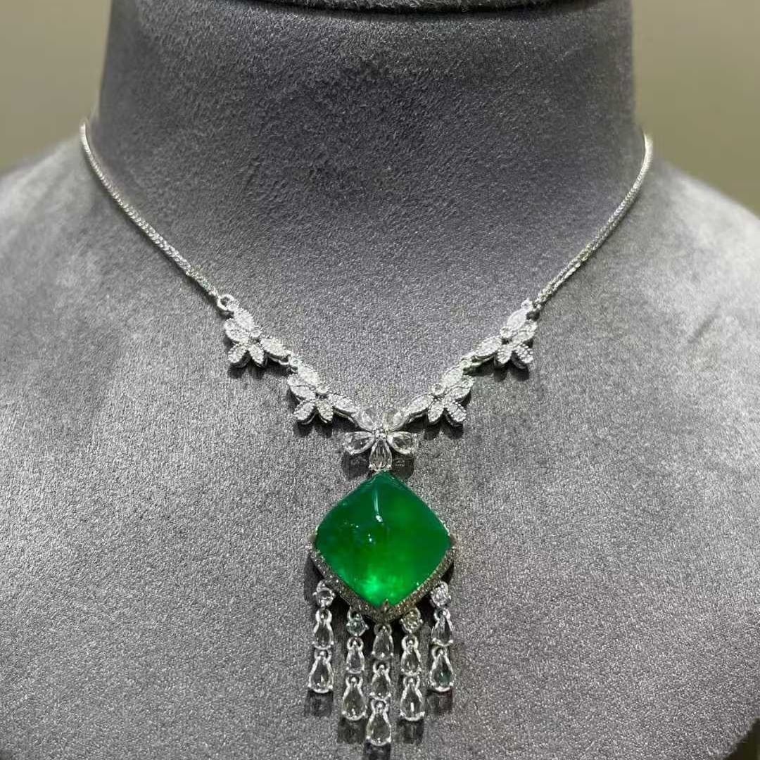 14k Gold 8.68 Ct Vivid Green Natural Emerald & Diamond & Sapphire Necklace - 5