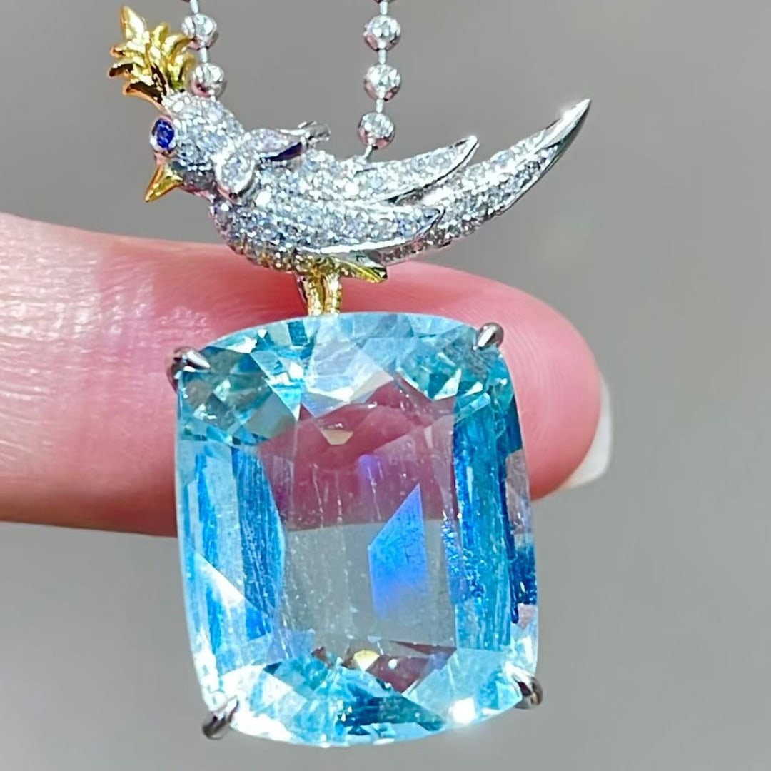 14k Gold 12 Ct Natural Aquamarine & Diamond Pendant( Without Chain ): Ref:231089047 // gold content:14k gold // main gemstone:aquamarine // shape:cushion // carat weight:12ct // color:blue // treatment:natural // // adjacent gemstone 2 : diamond // shape:round //