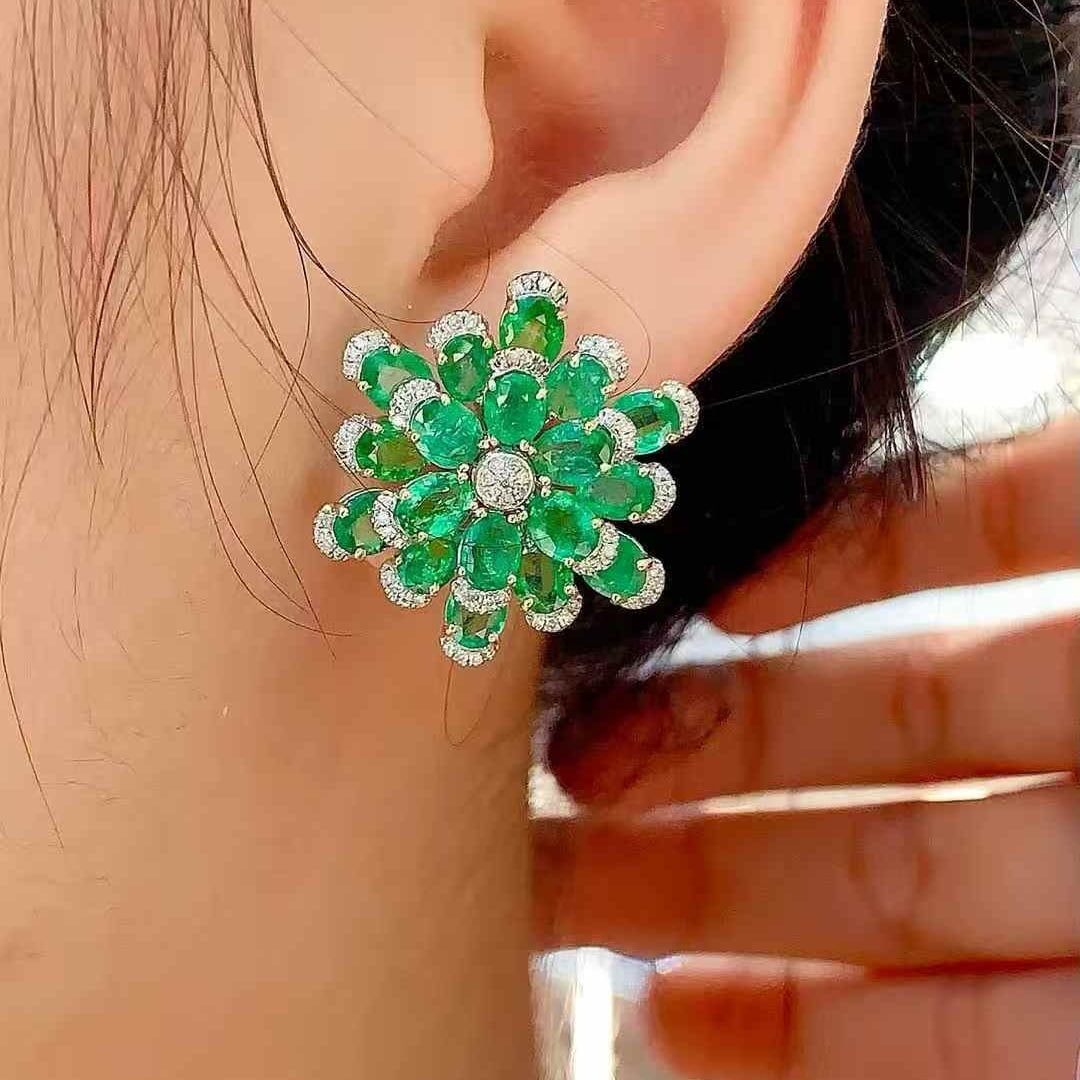 14k Gold 8 Ct Vivid Green Natural Emerald & Diamond Earrings - 3