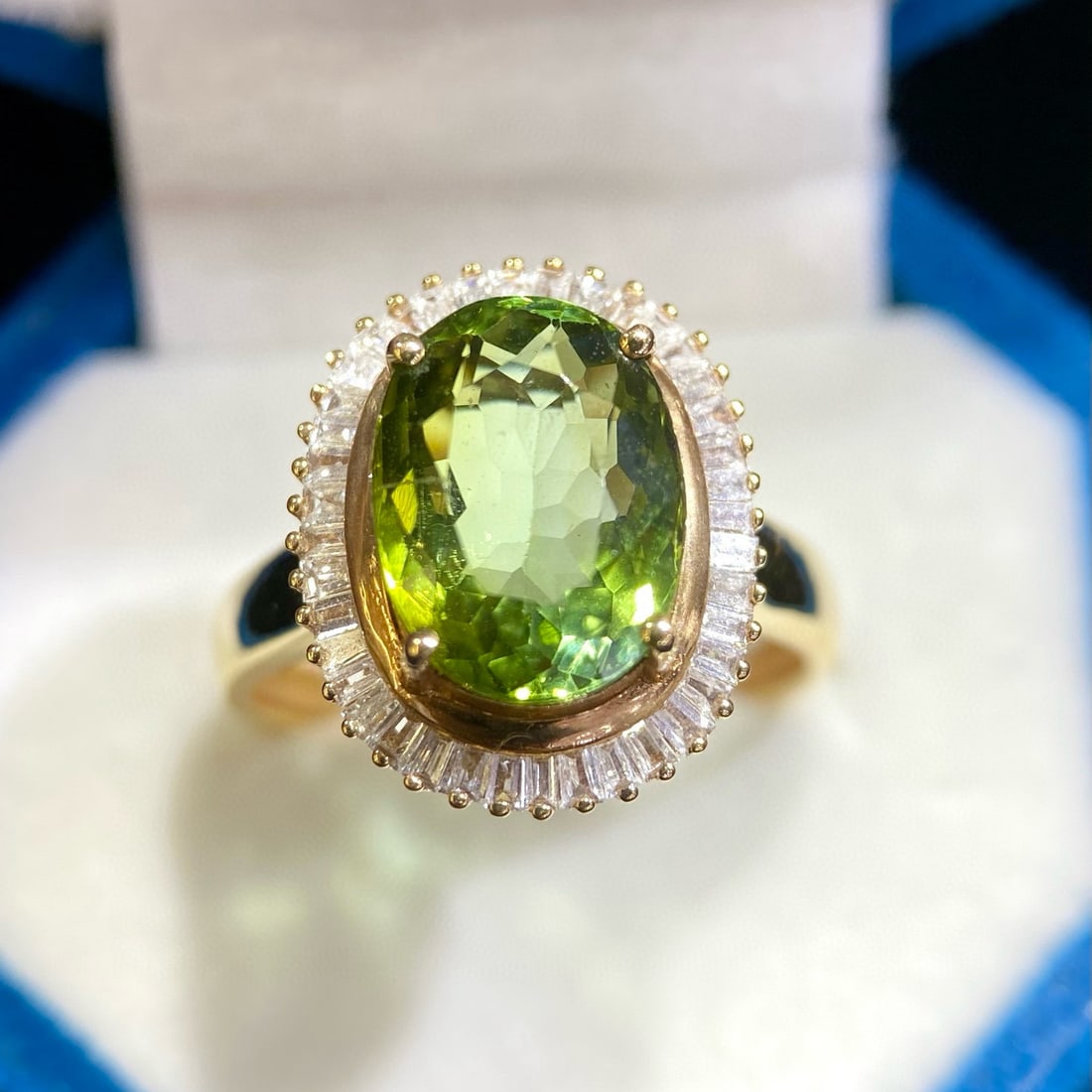 14k Gold 4.43 Ct Natural Tourmaline & Diamond Ring: Ref:231089125 // gold content:14k gold // ring size:7. 25us // // main gemstone:tourmaline // shape:oval // carat weight:4. 43ct // color:green // treatment:natural // // adjacent gemstone 2 :