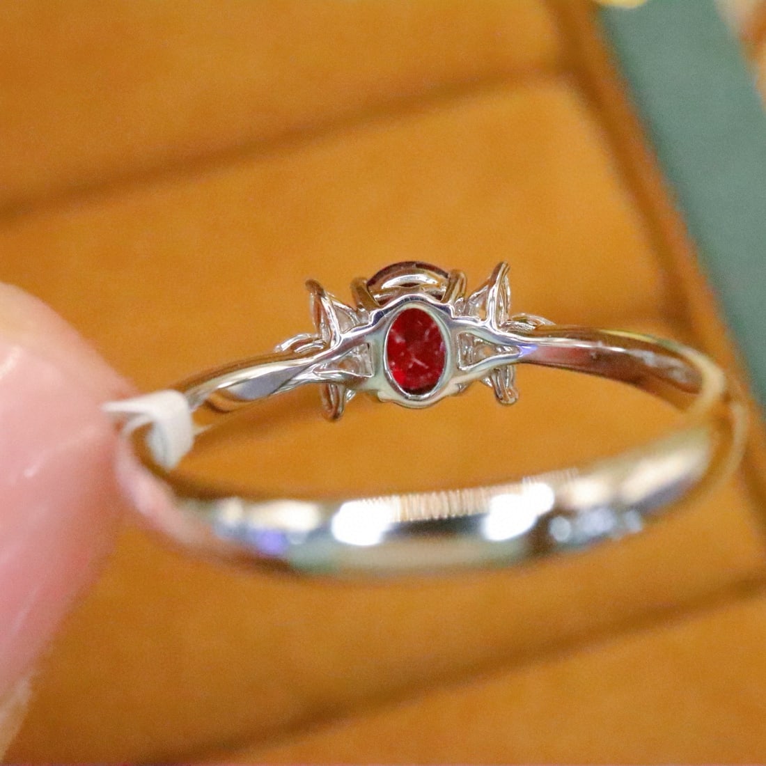 14k Gold 0.75 Ctw Natural Ruby & Diamond Ring - 4