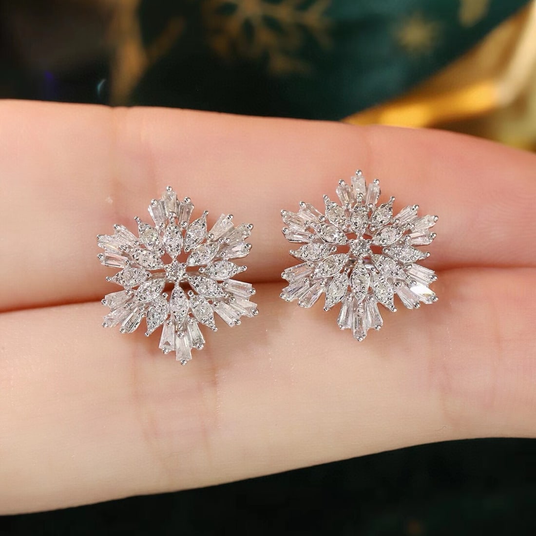 14k Gold 1.3 Ct Natural H Diamond Earrings - 7