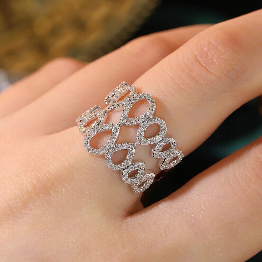 14k Gold 0.88 Ct Natural H Diamond Ring - 8