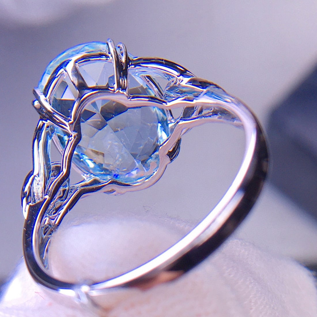 14k Gold 6.5 Ct Natural Aquamarine & Diamond Ring - 7