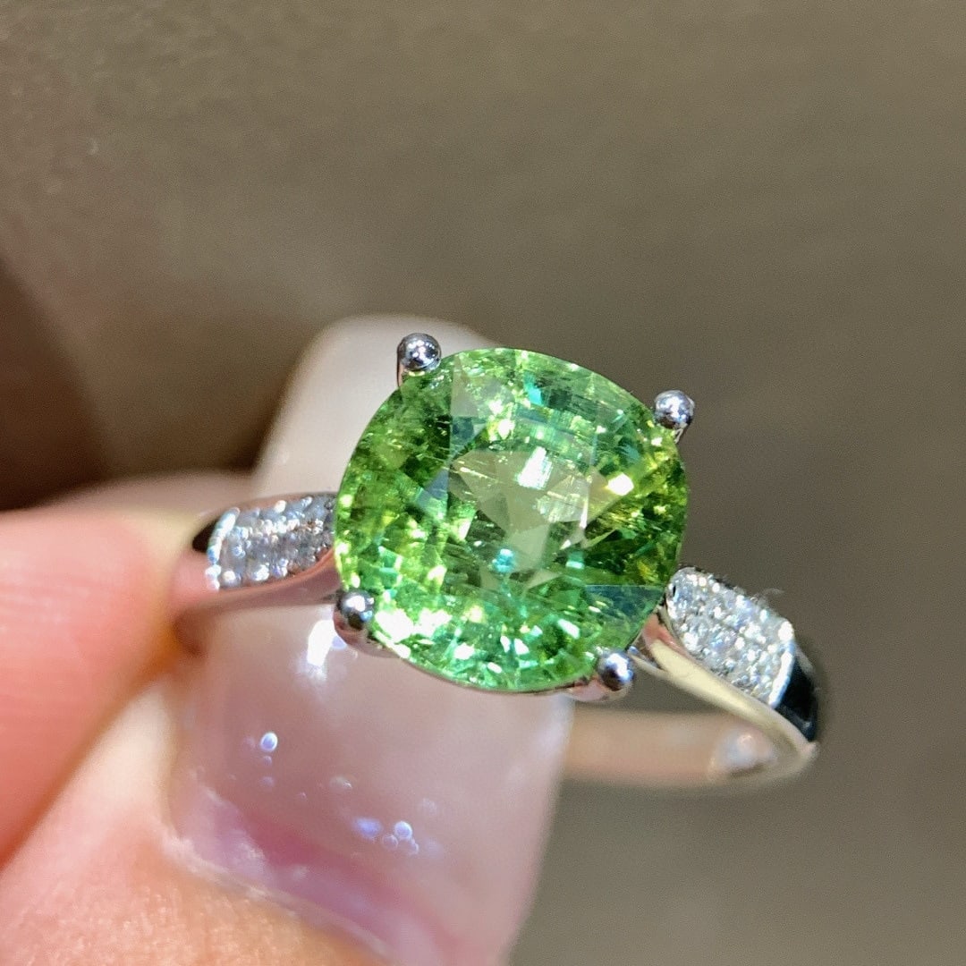 14k Gold 3.20 Ctw Natural Tourmaline & Diamond Ring: Ref:231089162 // gold content:14k gold // ring size:7. 25us // // main gemstone:tourmaline // shape:cushion // carat weight:3. 12ct // color:green // treatment:natural // // adjacent gemstone 2 :