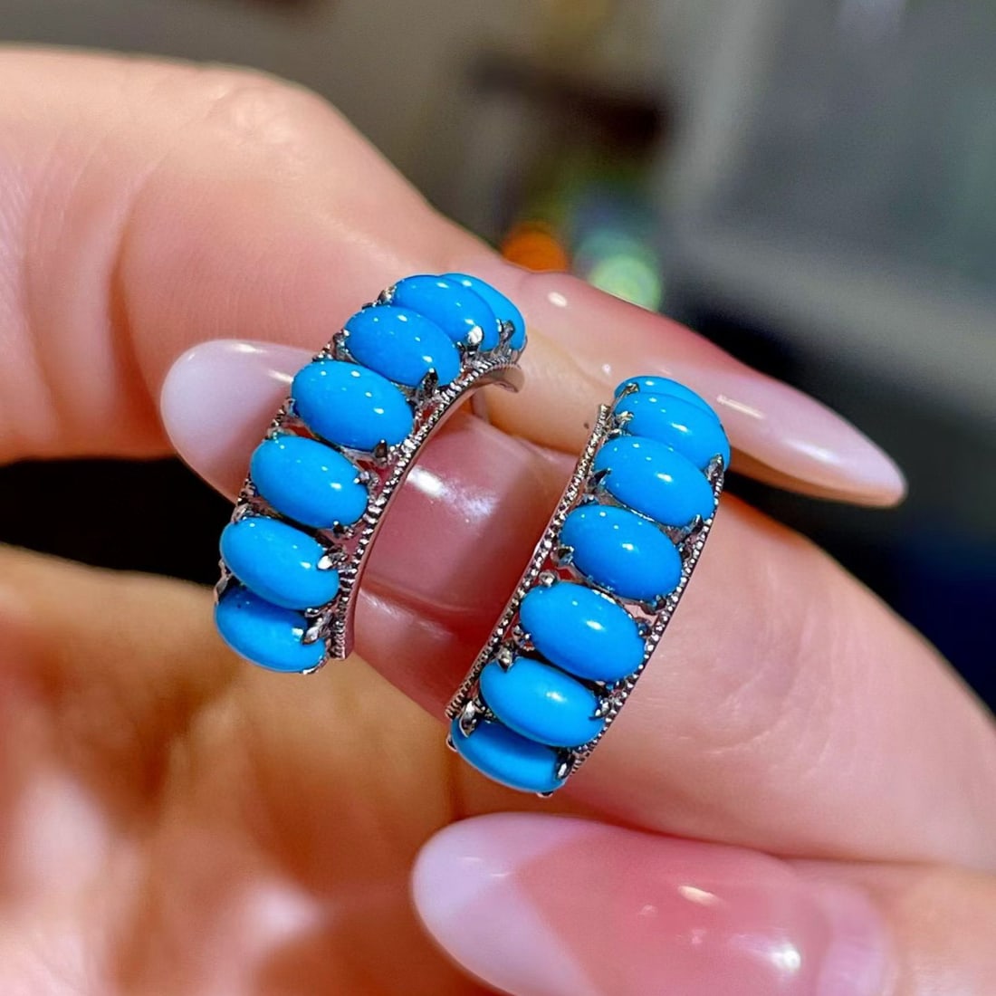 14k Gold 2.58 Ct Natural Blue Turquoise Earrings - 3