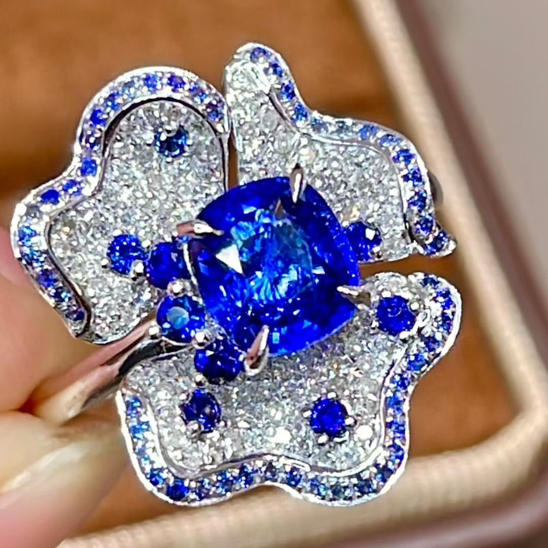 14k Gold 1.70 Ctw Natural Sapphire & Diamond Ring - 3