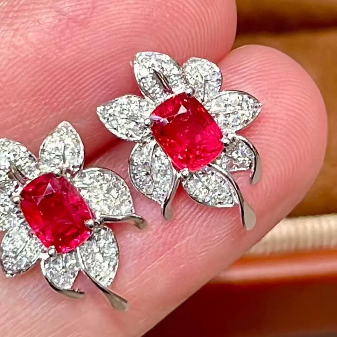 14k Gold 0.9 Ct Natural Spinel & Diamond Earrings - 5