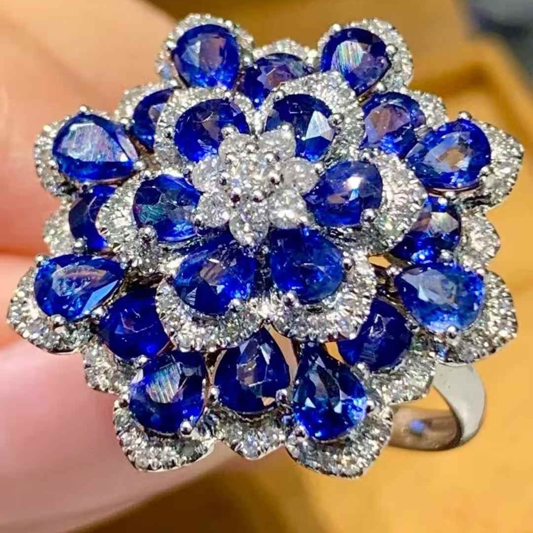 14k Gold 4.2 Ct Natural Sapphire & Diamond Ring - 3