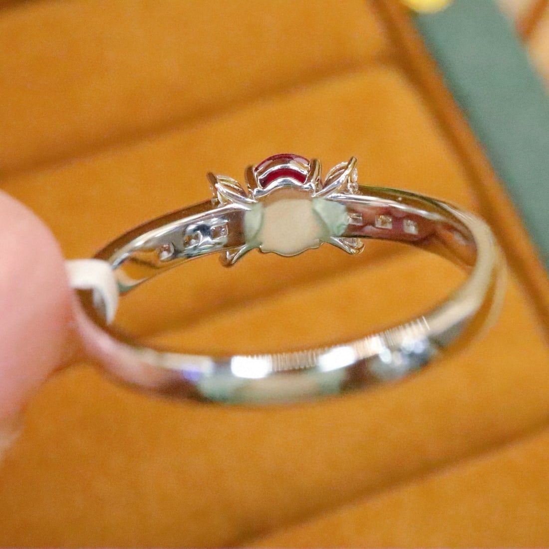 14k Gold 0.66 Ctw Natural Ruby & Diamond Ring - 4