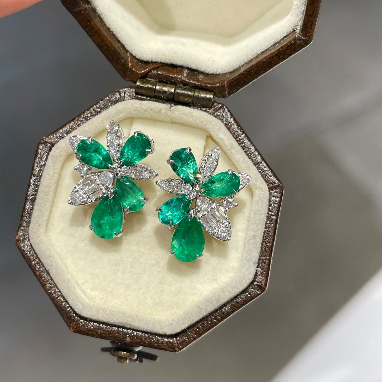 14k Gold 1.8 Ct Vivid Green Natural Emerald & Diamond Earrings (1 of 6)