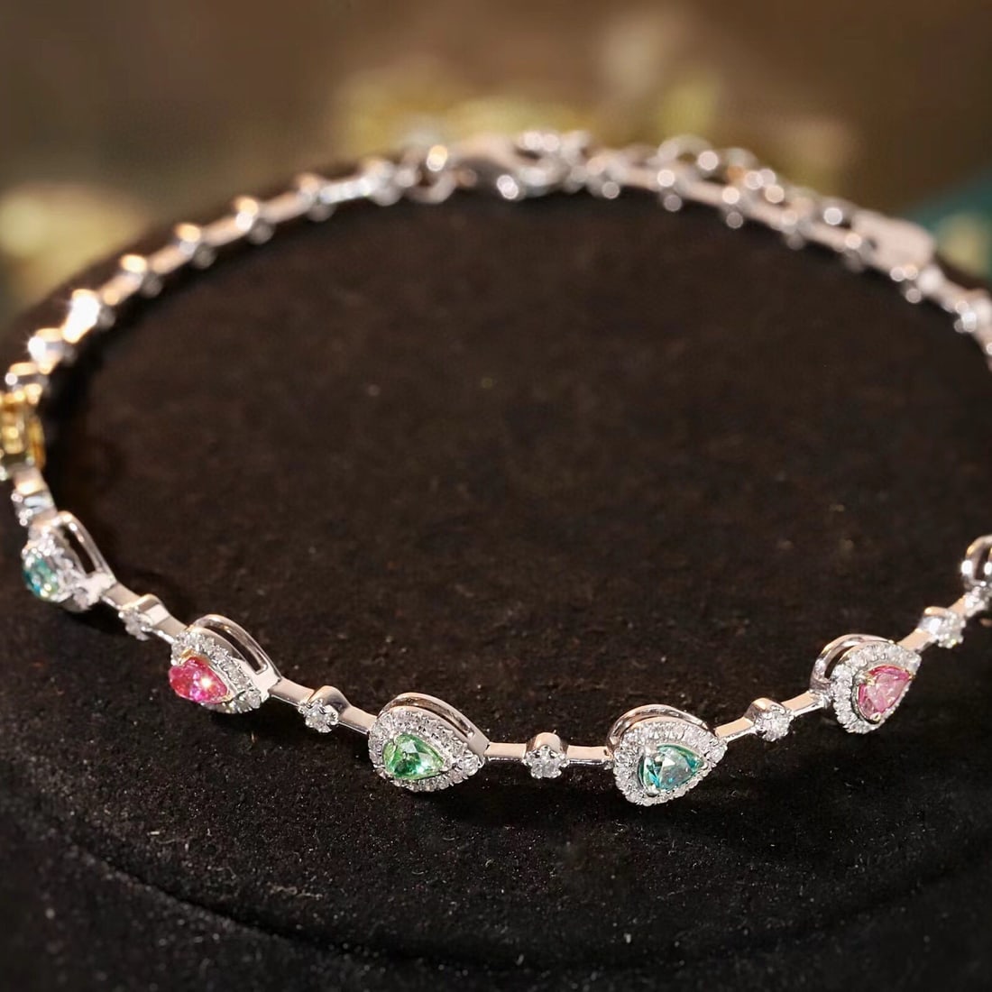 14k Gold 1.30 Ctw Natural Color Diamond & Diamond Bracelet - 6