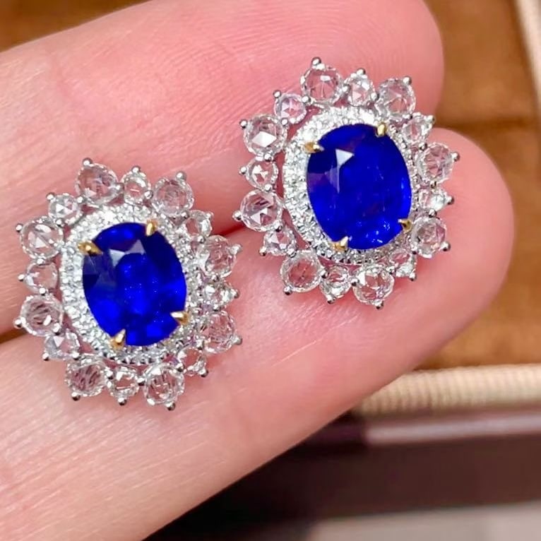 14k Gold 3.05 Ct Vivid Blue Natural Sapphire & Diamond & Sapphire Earrings - 3
