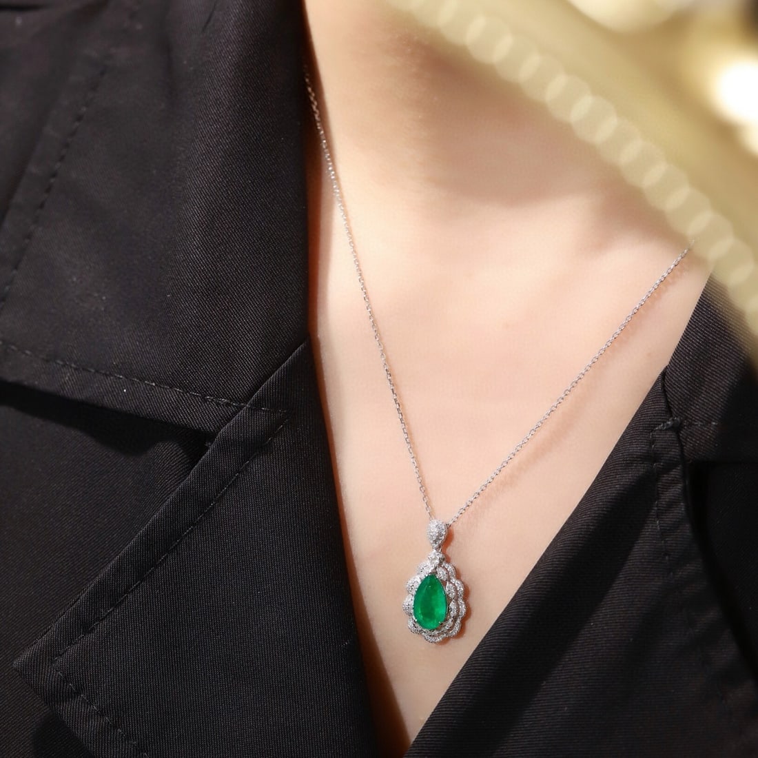 14k Gold 1.97 Ctw Vivid Green Natural Emerald & Diamond Pendant( Without Chain ) - 8