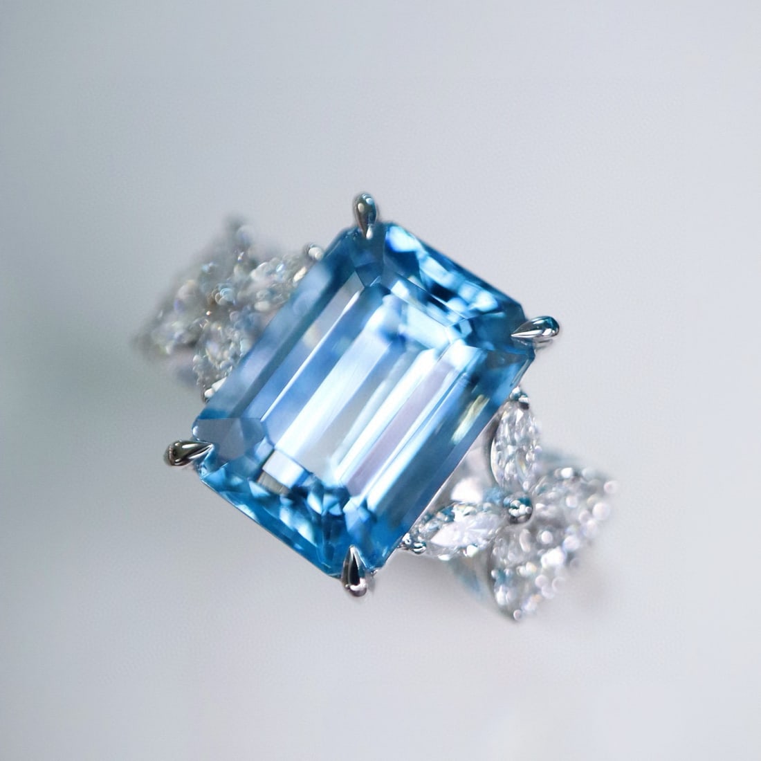 14k Gold 3.18 Ctw Natural Aquamarine & Diamond Ring - 3