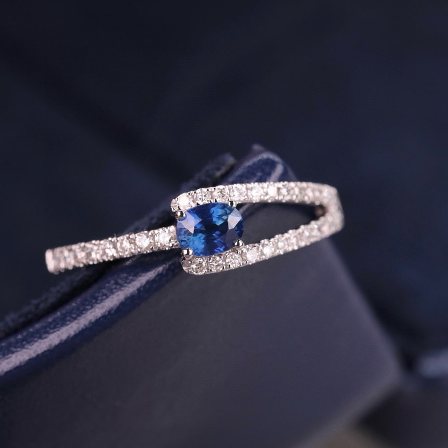 14k Gold 0.48 Ctw Natural Sapphire & Diamond Ring: Ref:231090014 // gold content:14k gold // ring size:7. 25us // // main gemstone:sapphire // shape:oval // carat weight:0. 27ct // color:blue // treatment:natural // // adjacent gemstone 2 :