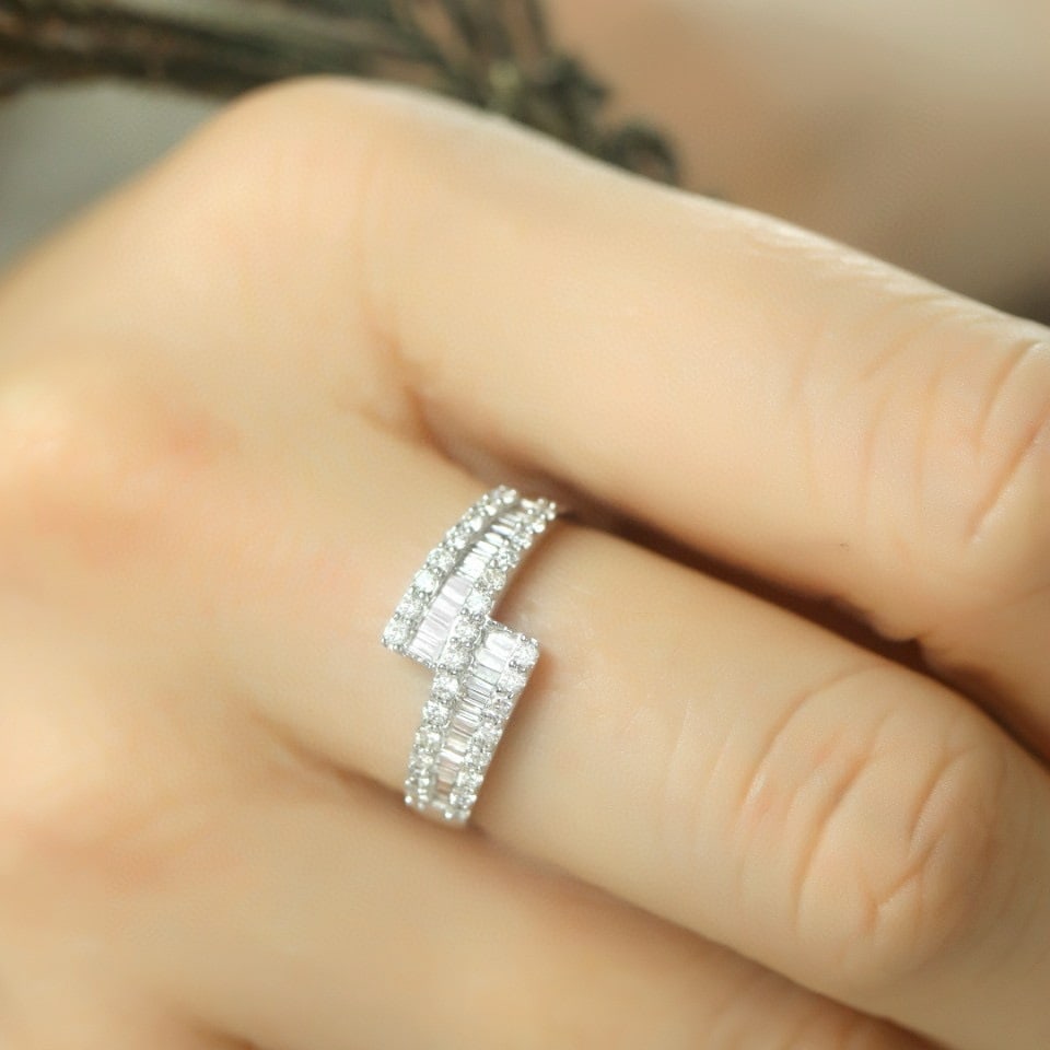 14k Gold 0.60 Ct Natural H Diamond Ring - 6