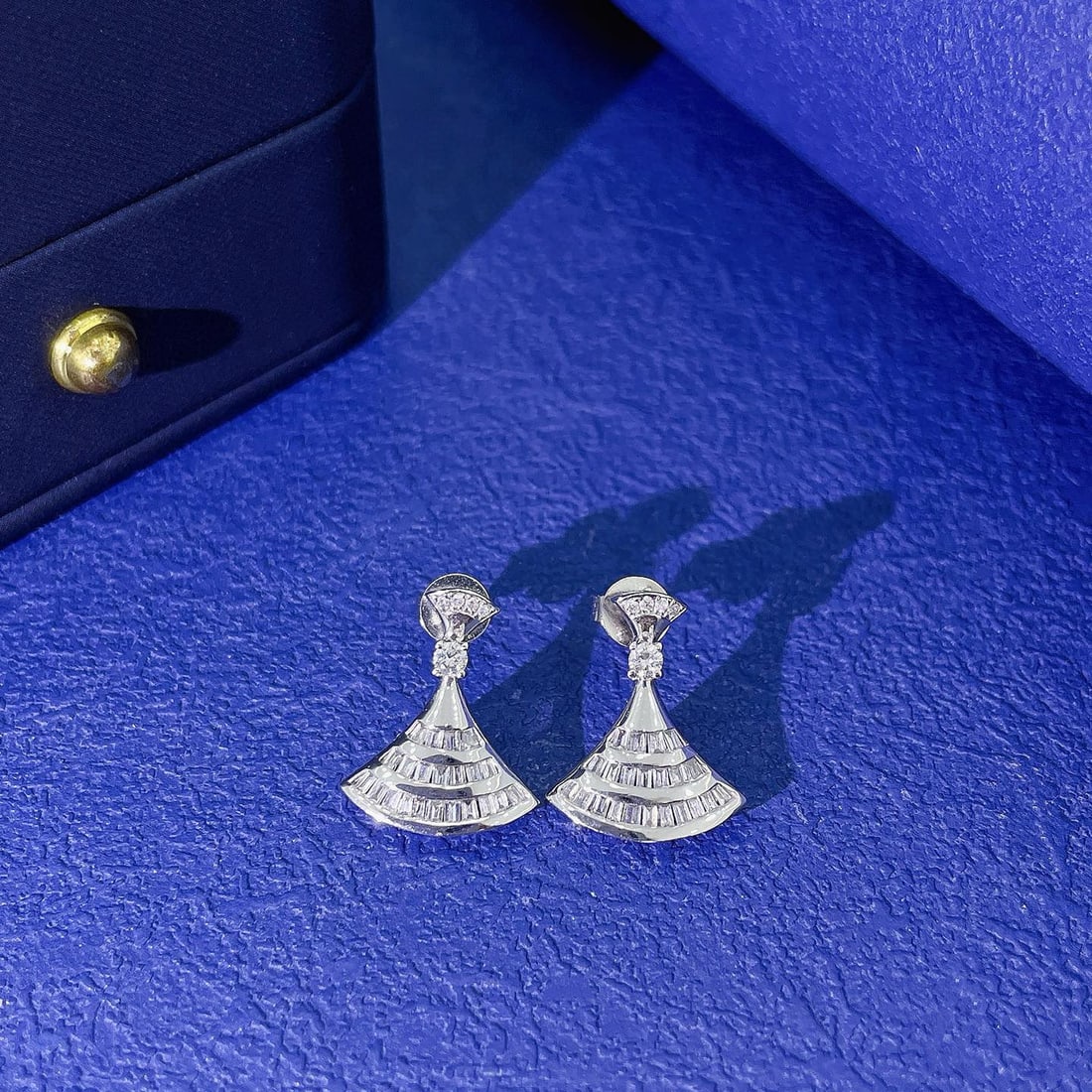 14k Gold 0.32 Ctw Natural H Diamond Earrings - 2