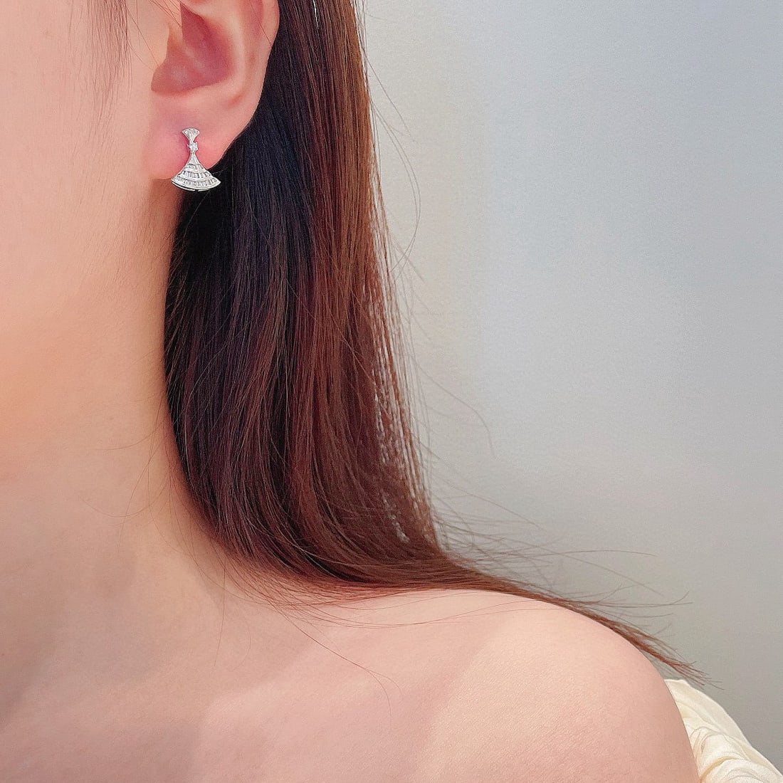 14k Gold 0.32 Ctw Natural H Diamond Earrings - 4