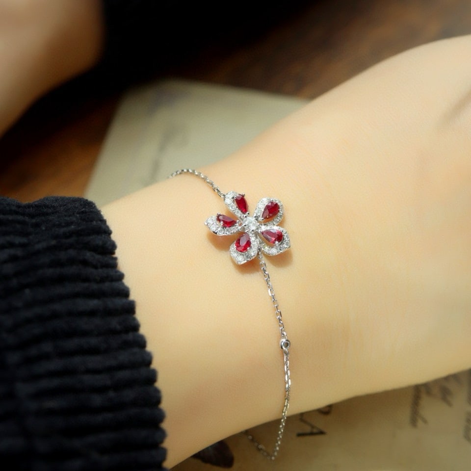 14k Gold 1.38 Ctw Natural Ruby & Diamond & Flowers Bracelet - 6