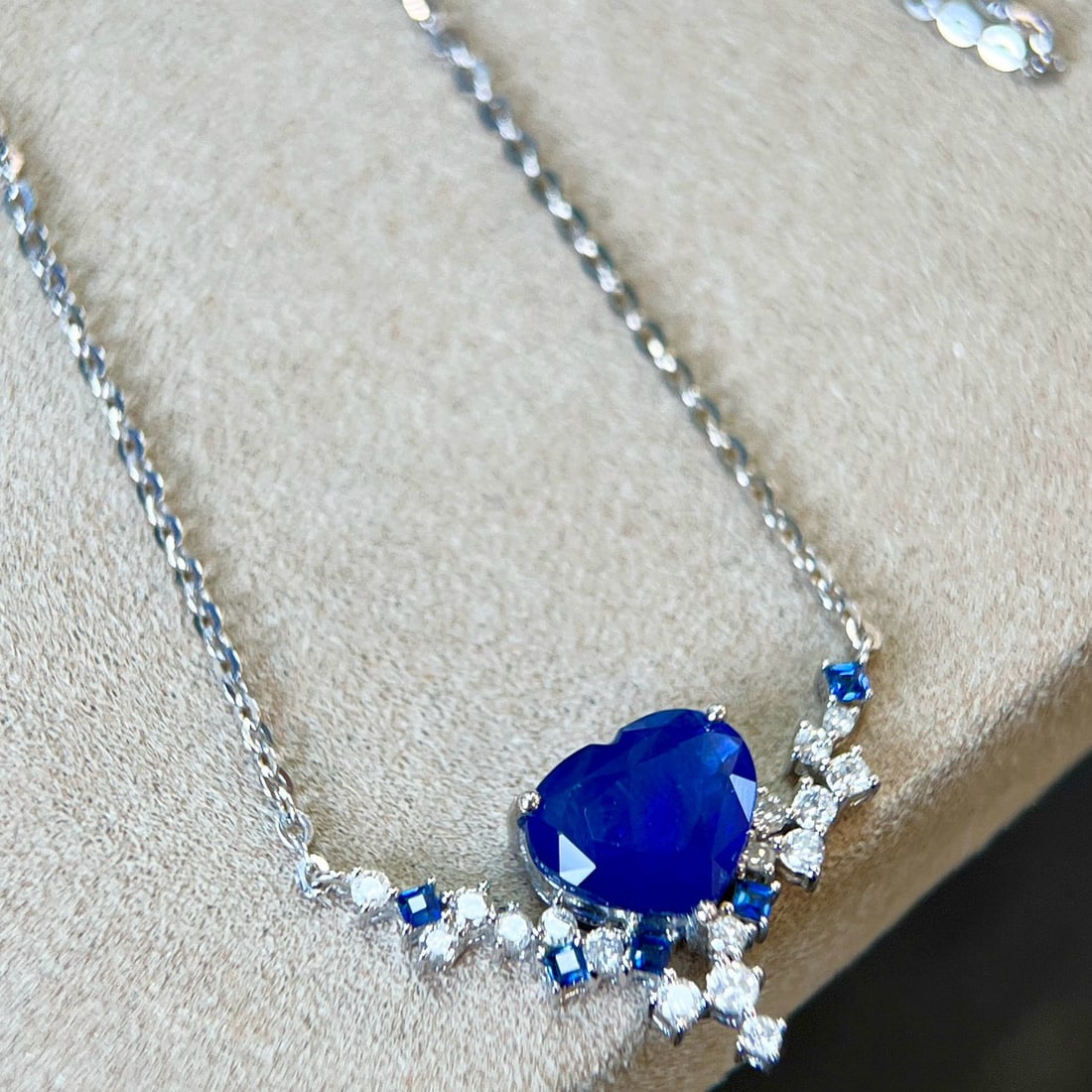14k Gold 3.02 Ctw Natural Sapphire & Diamond Necklace - 2