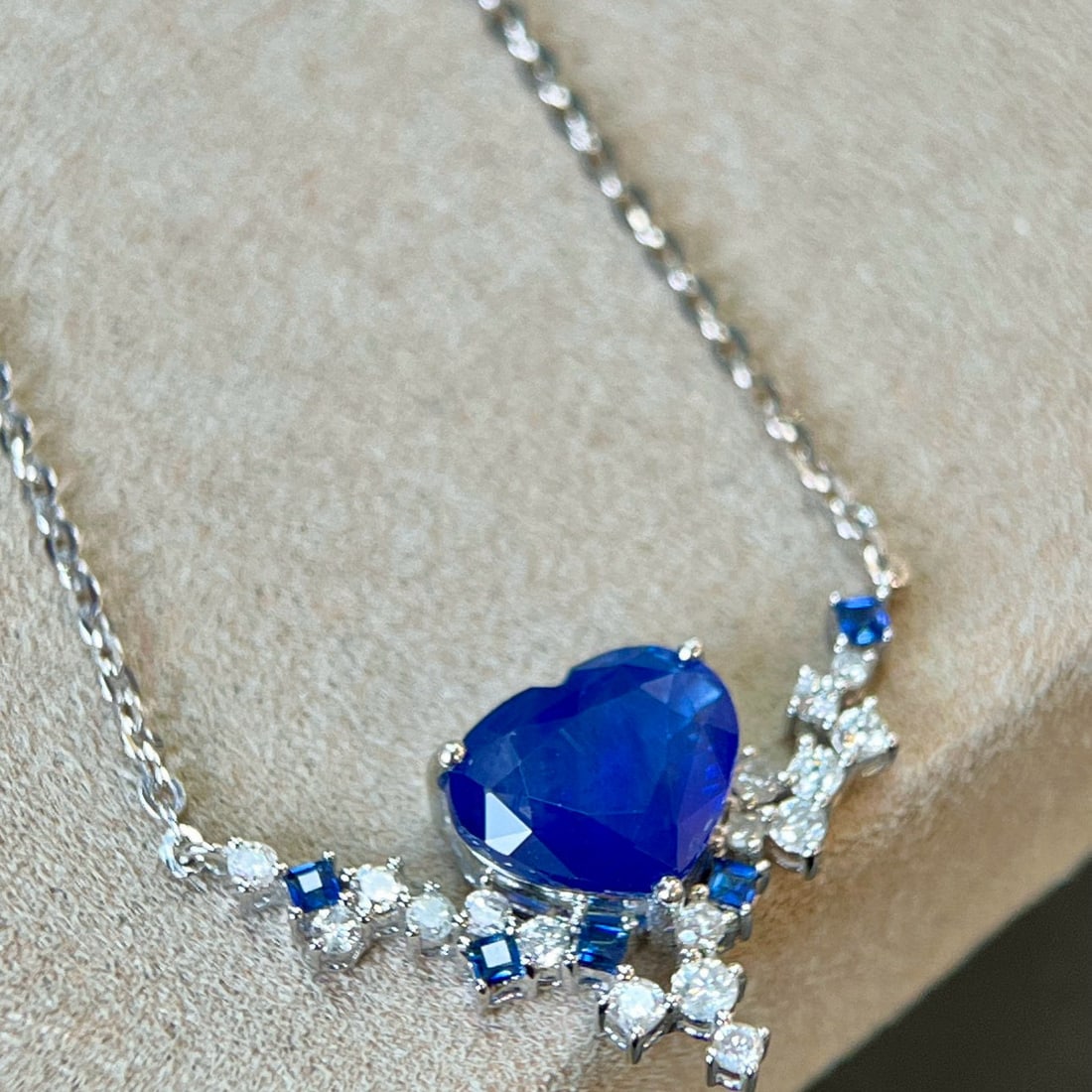 14k Gold 3.02 Ctw Natural Sapphire & Diamond Necklace - 4