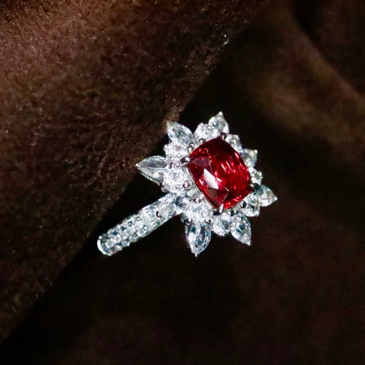 14k Gold 1.2 Ctw Natural Spinel & Diamond Ring - 4