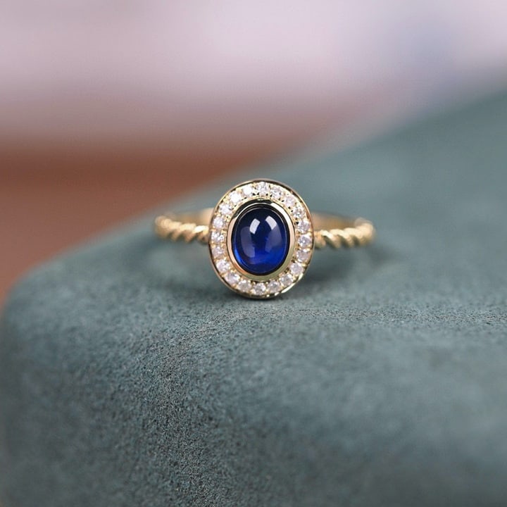 14k Gold 0.75 Ct Vivid Blue Natural Sapphire & Diamond Ring - 7