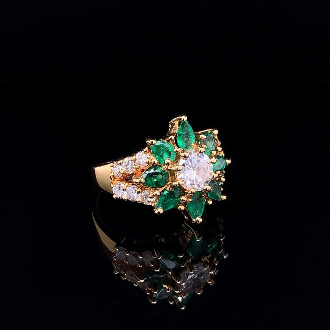 14k Gold 2.33 Ctw Vivid Green Natural Emerald & Diamond Ring - 3