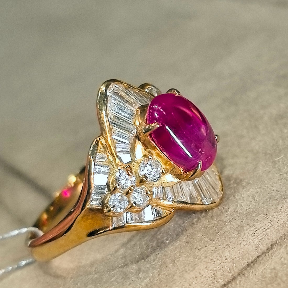 14k Gold 3.19 Ctw Natural Ruby & Diamond Ring - 4