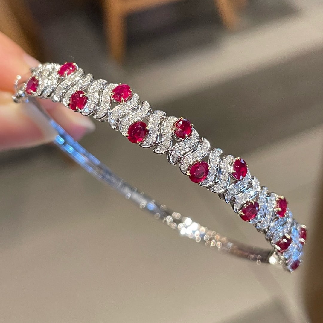 14k Gold 1.40 Ct Natural Ruby & Diamond Bangle - 3