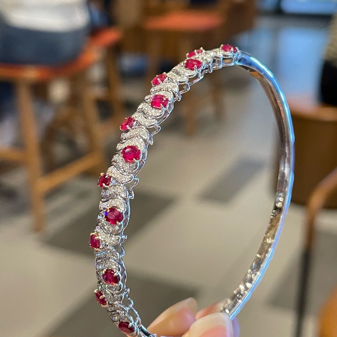 14k Gold 1.40 Ct Natural Ruby & Diamond Bangle - 5