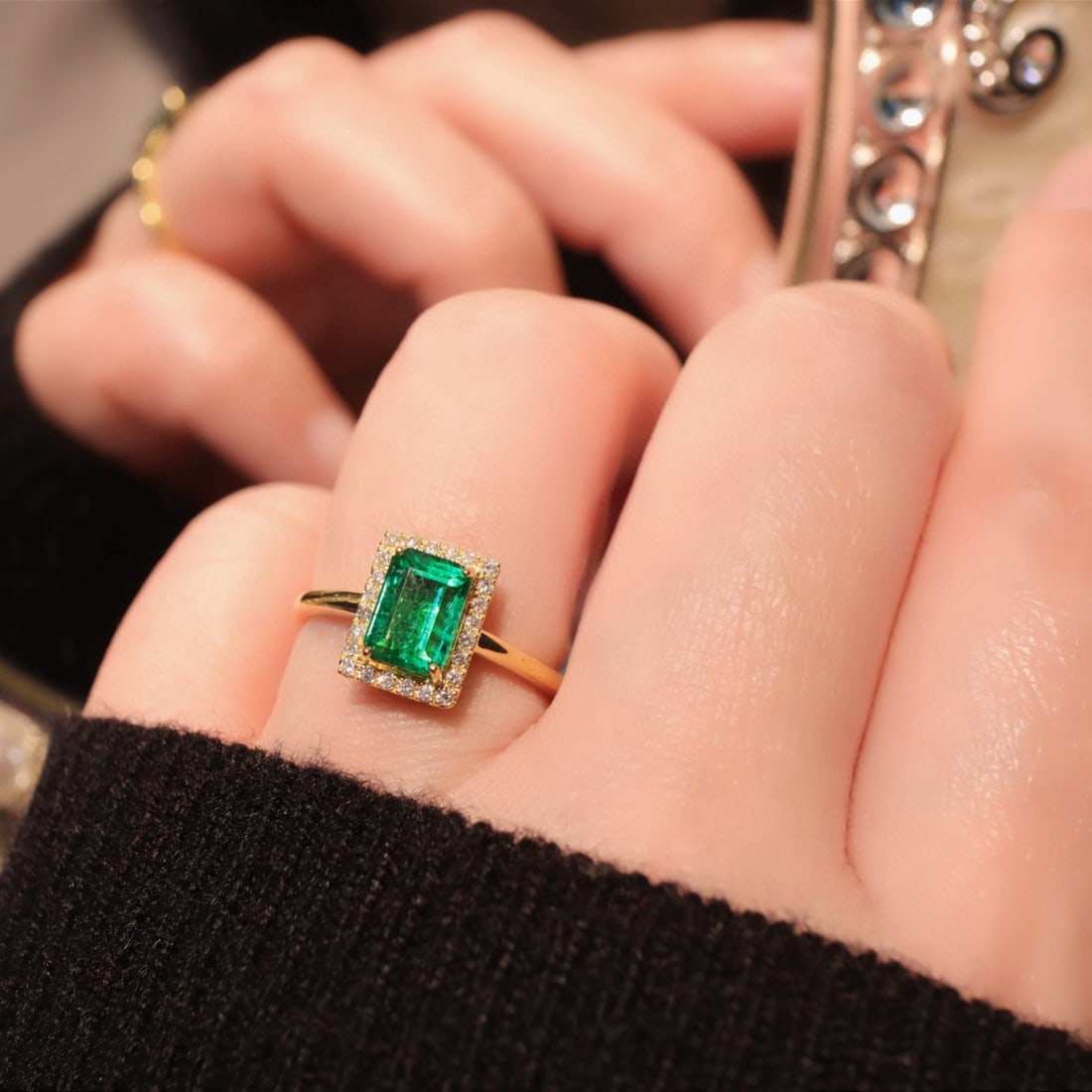 14k Gold 1.12 Ctw Vivid Green Natural Emerald & Diamond Ring - 4