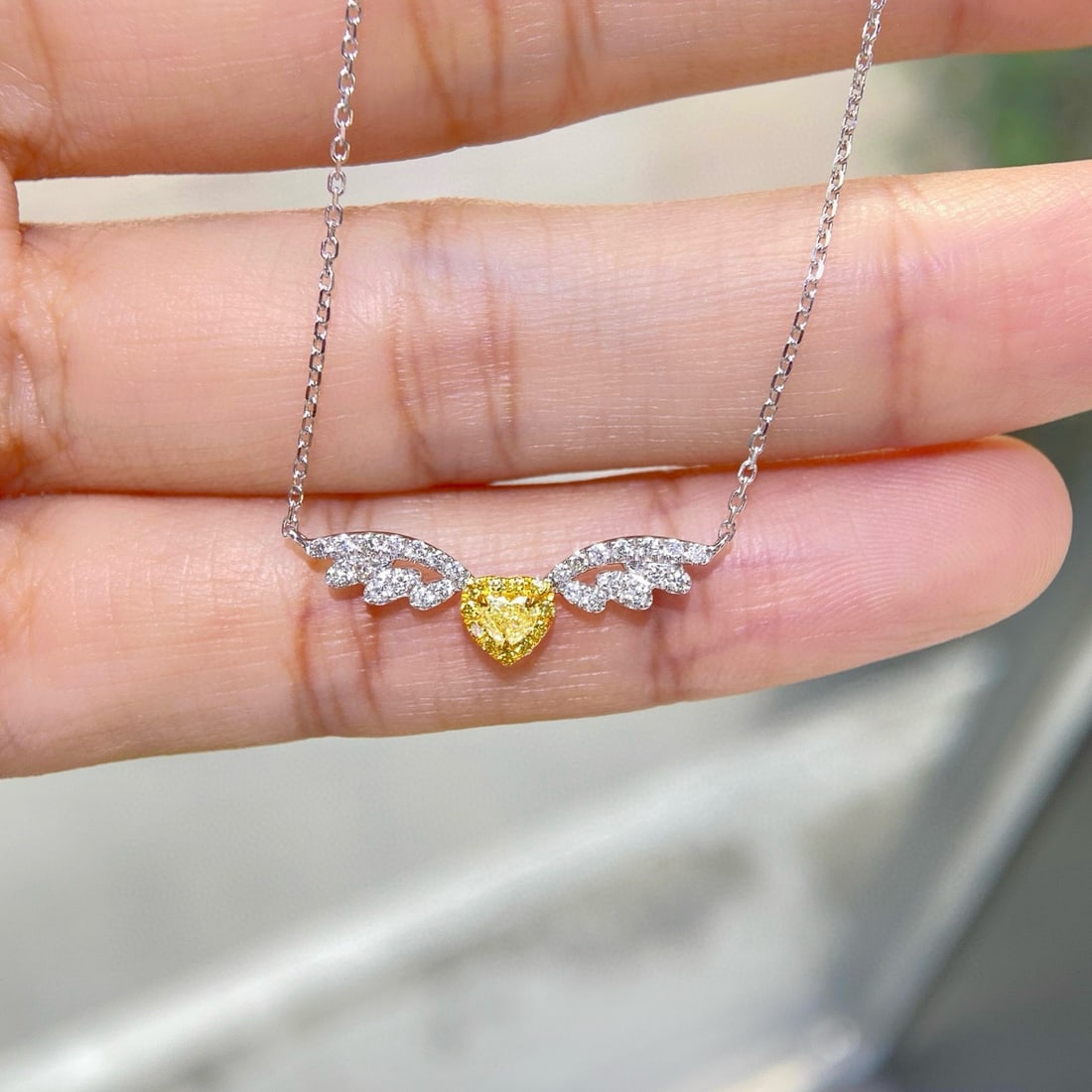 14k Gold 0.31 Ctw Natural Yellow Diamond & Diamond Necklace: Ref:231090190 // gold content:14k gold // main gemstone:yellow diamond // shape:heart // carat weight:0. 12ct // color:yellow // treatment:natural // // adjacent gemstone 2 : diamond // shape:round //