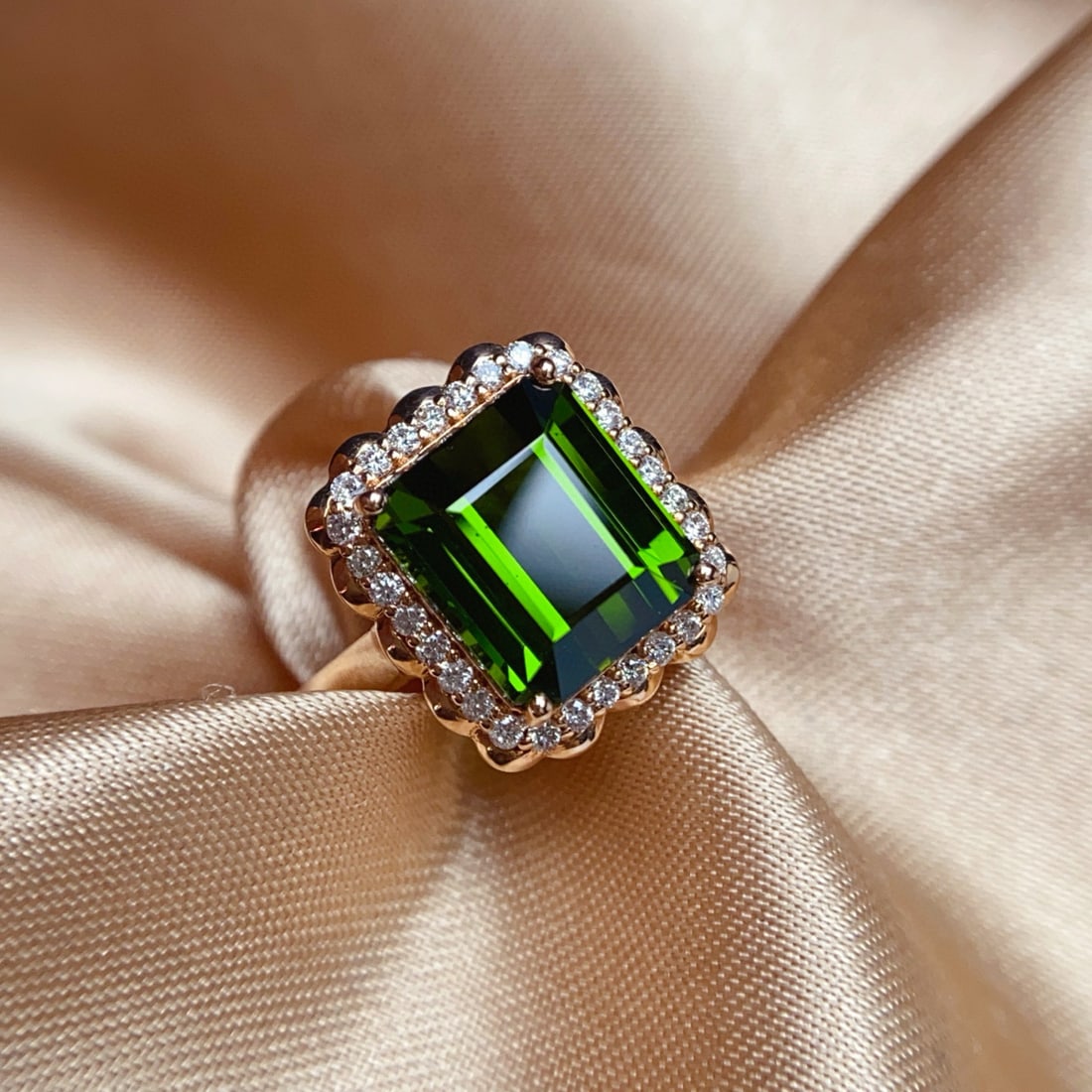 14k Gold 6.10 Ct Natural Tourmaline & Diamond Ring - 4