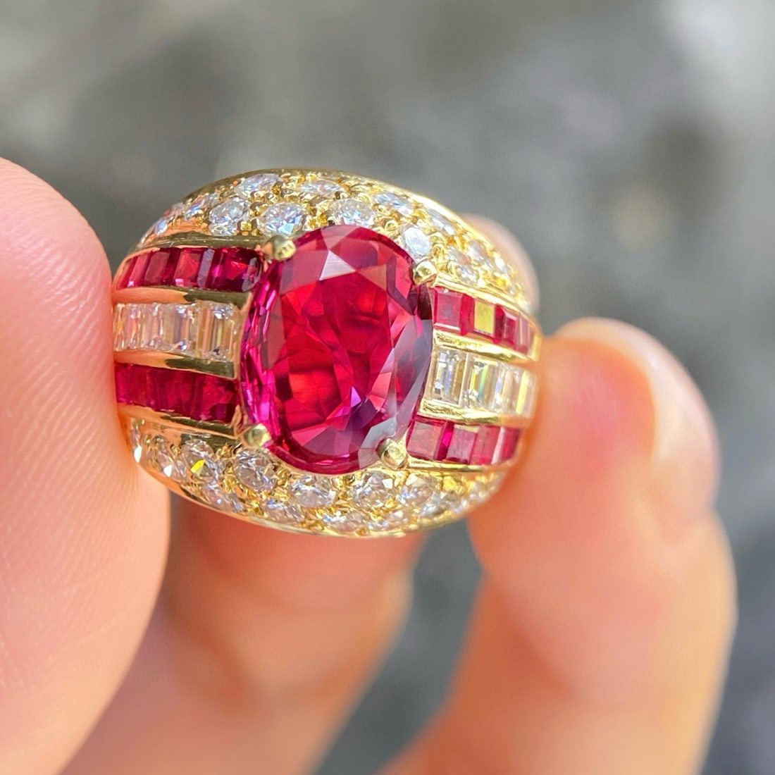 14k Gold 4.54 Ctw Natural Ruby & Diamond Ring - 2