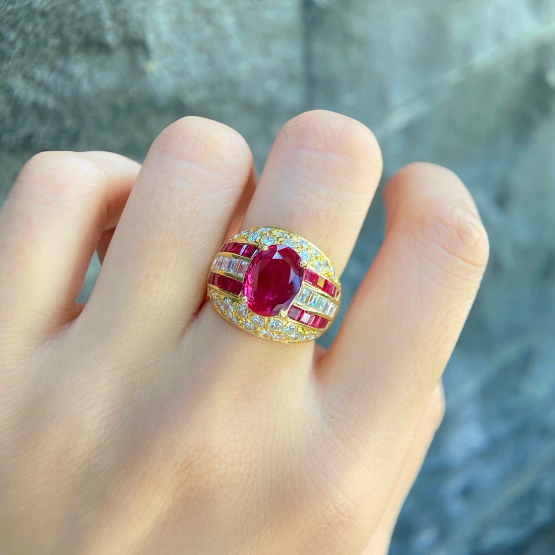 14k Gold 4.54 Ctw Natural Ruby & Diamond Ring - 4
