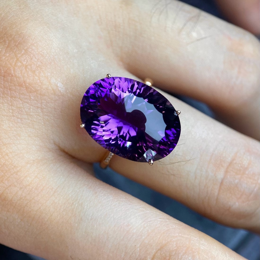 14k Gold 12.25 Ct Natural Amethyst & Diamond Ring - 3