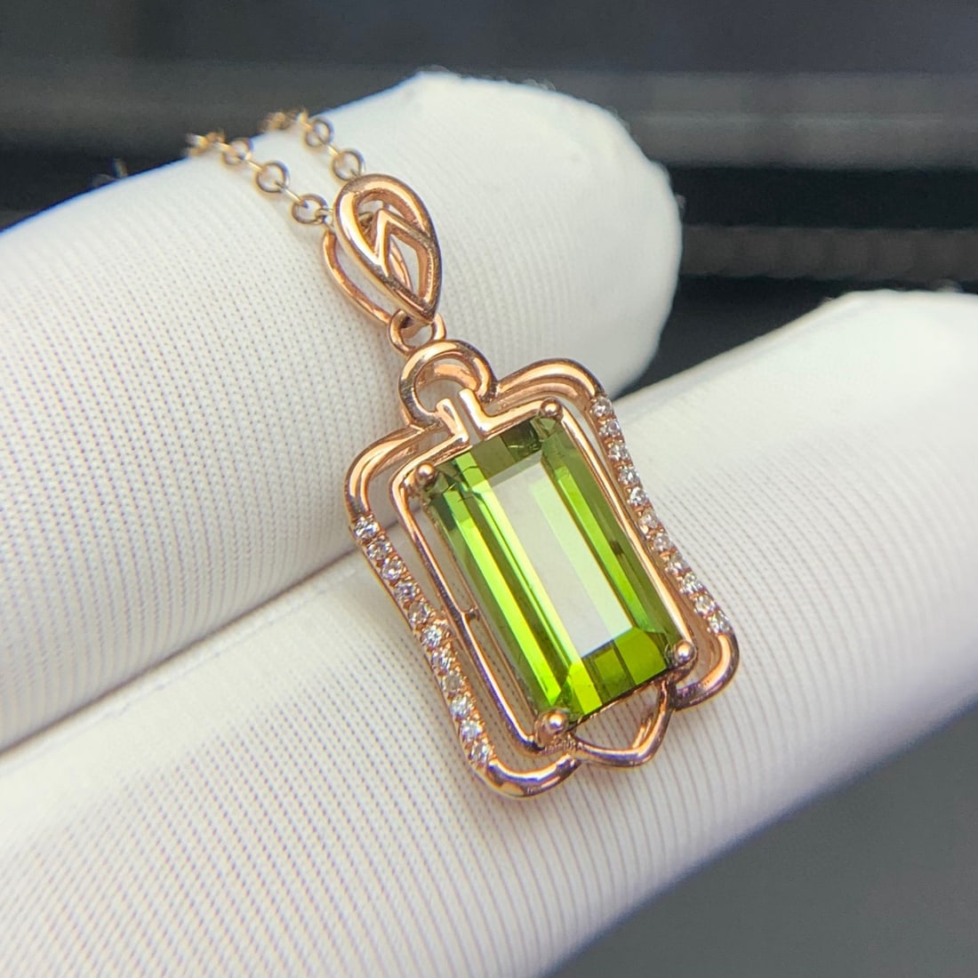 14k Gold 2.6 Ct Natural Tourmaline & Diamond Pendant( Without Chain ) - 4